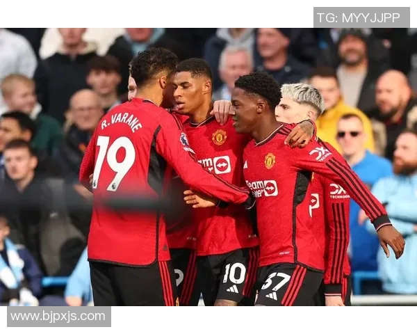 CCTV5直播巴黎圣日耳曼对曼联精彩对决全程回顾与分析