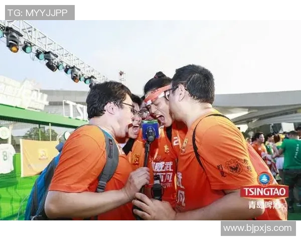 武汉三镇市民力挺卓尔集结，呼吁球迷共同支持球队战胜疫情挑战