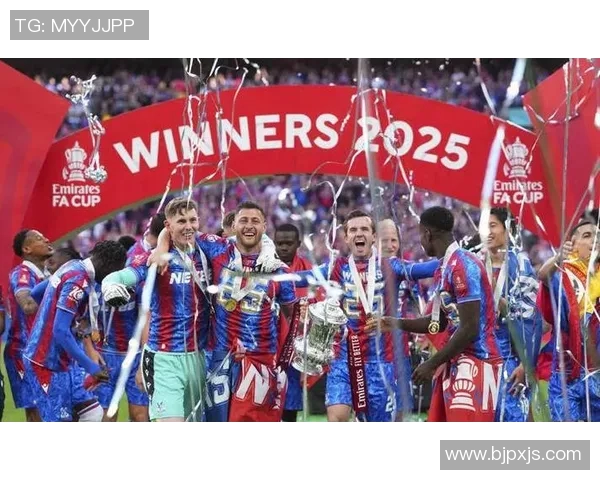 曼联与水晶宫激战足总杯决胜时刻谁能笑到最后