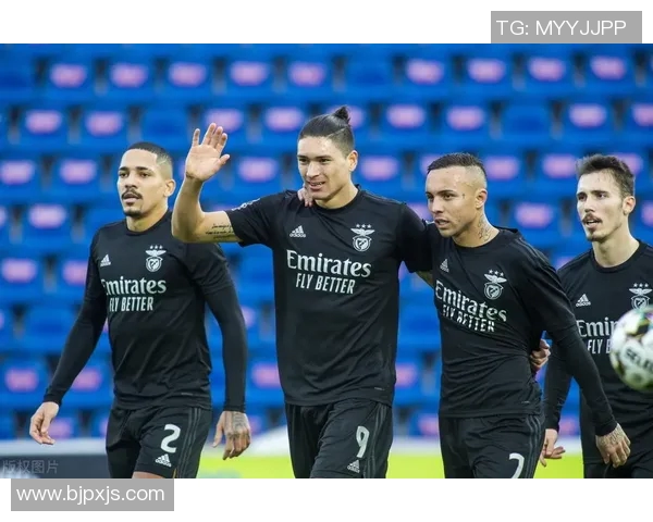 辛达卡拉与本菲卡的较量意外腰斩赛季前景堪忧 辛达卡拉与本菲卡的较量意外腰斩赛季前景堪忧